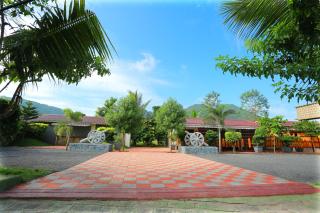 SELVAMATHI FARM RESORTS - Salem - 9