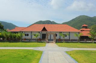 SELVAMATHI FARM RESORTS - Salem - 7