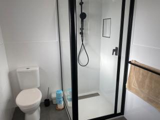 Seacroft Beach House - Sugarloaf - 4
