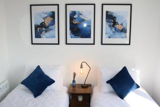 Wolverhampton - Gated Parking - George House - 7