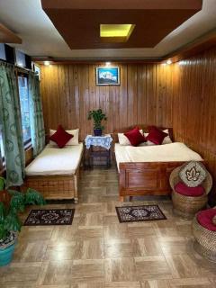 Raibas Homestay - Darjeeling - 3