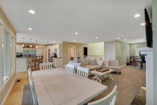 The Beach House - Traverse City - 7