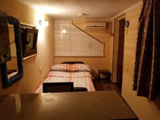 Silk House - 9