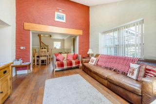 Ysgubor Isaf - Troedyraur - 7