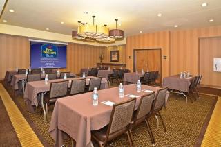 Best Western Plus Christopher Inn & Suites - Forney - 8