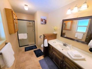 The HideAway - Port Angeles - 9