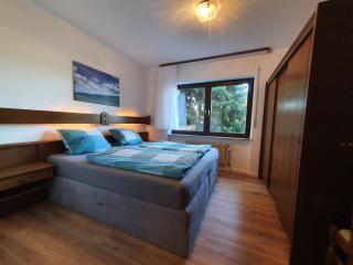 Ferienhaus-Schönwald im Herzen des Schwarzwaldes 2-Zimmer mit Terrasse und Whirlpool App15 - 7
