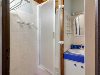 Appartement T3 Duplex 6 Pers. avec Cheminée et Balcon à Esquièze-Sère - FR-1-402-70 - 2