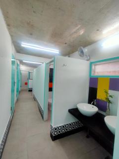 Gili Beach Bum Hostel - Gili Trawangan - 8