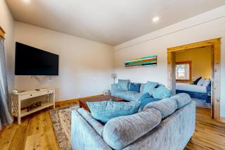 The Salty Pelican - 7