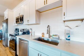 The Salty Pelican - 2