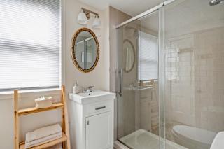 Sunroom on Maple - Picton - 8