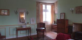 Chambre Louis XVI au Château de Champagne-Mouton - 3