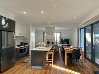Bliss on the Bay Cheerful townhouse in Torquay - Torquay - 8
