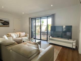 Bliss on the Bay Cheerful townhouse in Torquay - Torquay - 3