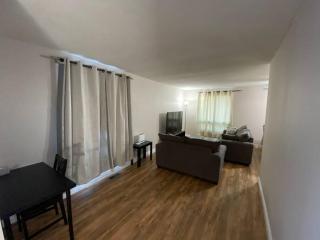 Kingston Comfort Hub - Kingston - 4
