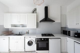 Le Dandy - Grand T3 au pied du métro Garibaldi - Lyon - 8