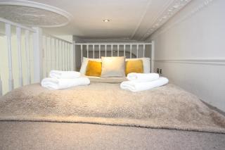 Well Appointed Garden Condo in Kensington Olympia - 6