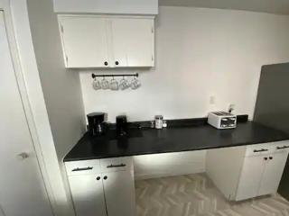 Kingston Comfort Hub - Kingston - 8