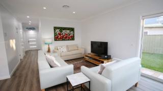 Lindyloo 13 Binda St, Hawks Nest - 8