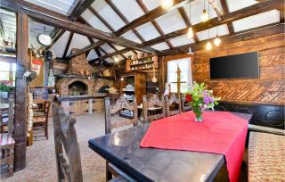 Gorgeous Home In Breznica With Sauna - Brežnica - 7