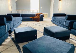 The Herringbone Blue; Sleeps 20+ near Fort Bragg - - 3
