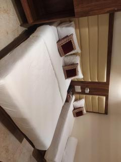 Hotel Adams Inn Near Mumbai Airport - Bombay - 1