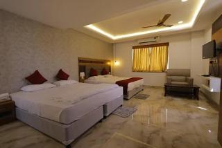 Hotel Woodside Prestige - Tirupati - 3