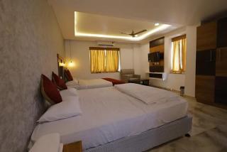 Hotel Woodside Prestige - Tirupati - 1