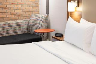 Holiday Inn Express - San Antonio Airport by IHG - San Antonio - 8