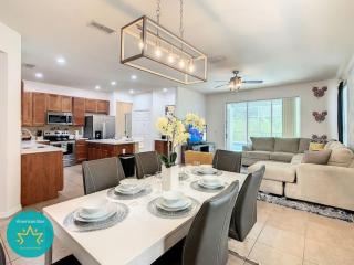 4BR Family Home Pvt Pool BBQ - 9