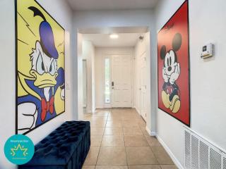 4BR Family Home Pvt Pool BBQ - 3