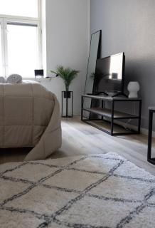 2ndhomes Cozy, Modern Courtyard Home with Great Location - Helsínquia - 7