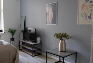 2ndhomes Cozy, Modern Courtyard Home with Great Location - Helsínquia - 6