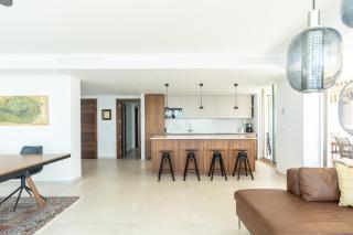 Great First line amazing terrace - Marbella - 3