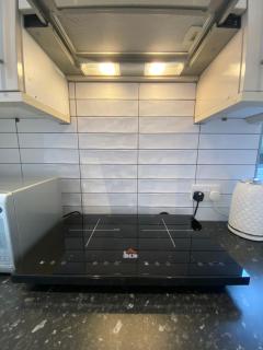 Lovely and Modern Studio Apartment. - 2