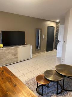 Le Suffren - situé au front de mer de ST PIERRE - 5