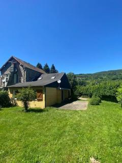 Maison lumineuse et spacieuse avec terrain - La Bourboule - 4