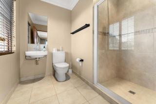 Drakensberg Luxury Accommodation - Misty Ridge - Himeville - 1