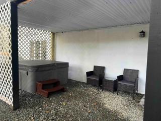Casa Rosado @ Pocono II by Lake Hot Tub Camelback - 2