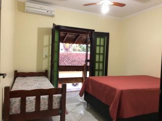 Sobrado 4 dorm Cond. Fechado Praia da Mococa Caraguatatuba - Caraguatatuba - 1