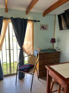 Especial fin de semana - Cabaña Roscoes Paradise en Playa Los Molles-2 a 3 personas - Los Molles - 3