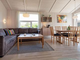 6 person holiday home in GROEMITZ - Grömitz - 6