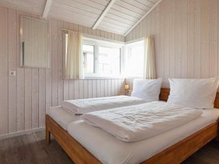 6 person holiday home in GROEMITZ - 1