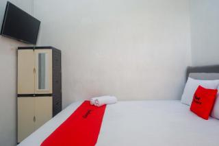 RedDoorz Syariah near Universitas Slamet Riyadi Solo - Karanganyar - 8