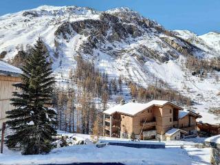 Bel appartement rénové, accès direct pistes, parking, balcon, centre à 1 km, navettes gratuites - FR-1-518-107 - 6
