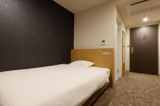 Plum Hotel - Osaka - 8
