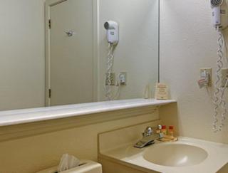 Quality Inn - 6
