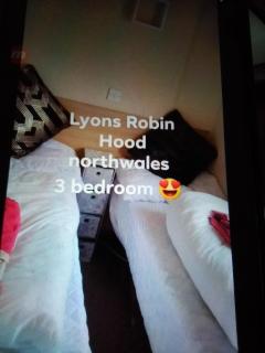 Deluxe 3 bedroom Lyons Robin hood oaklands with free wifi free sky - Meliden - 2