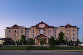 Hawthorn Suites by Wyndham Williston - 9